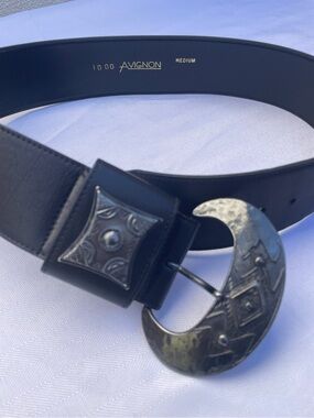 Avignon Black Leather Belt with Decorative Silver Crescent Buckle